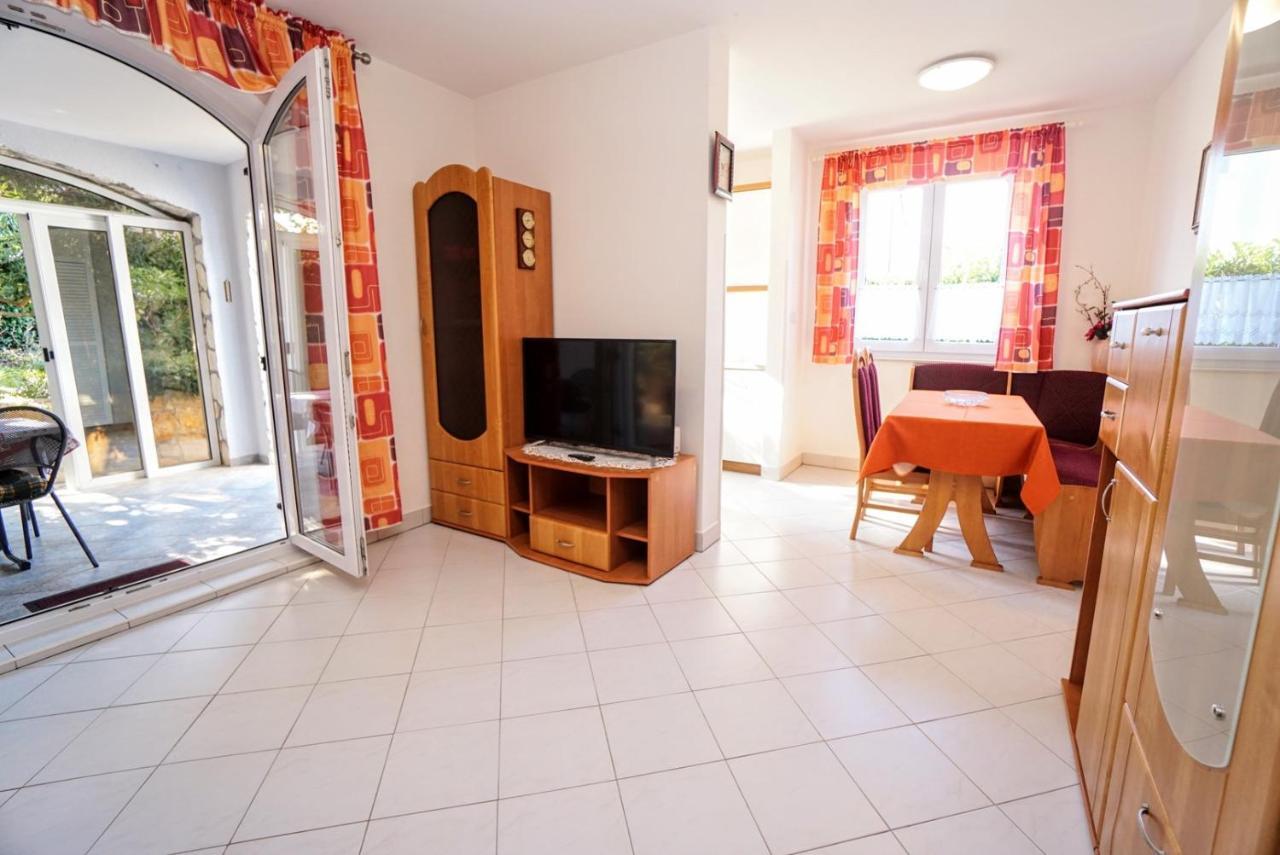 Apartment Vlado Замбратия Екстериор снимка