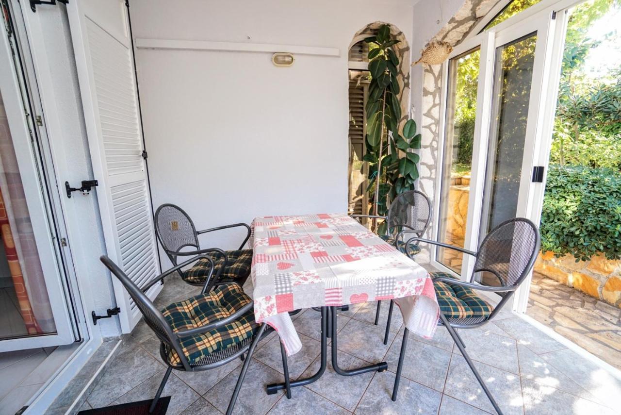 Apartment Vlado Замбратия Екстериор снимка