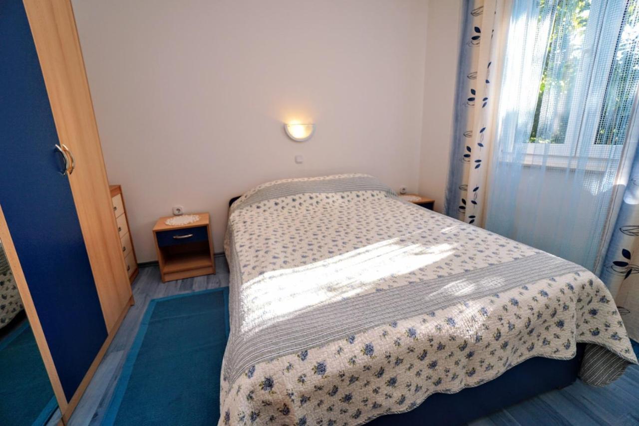Apartment Vlado Замбратия Екстериор снимка