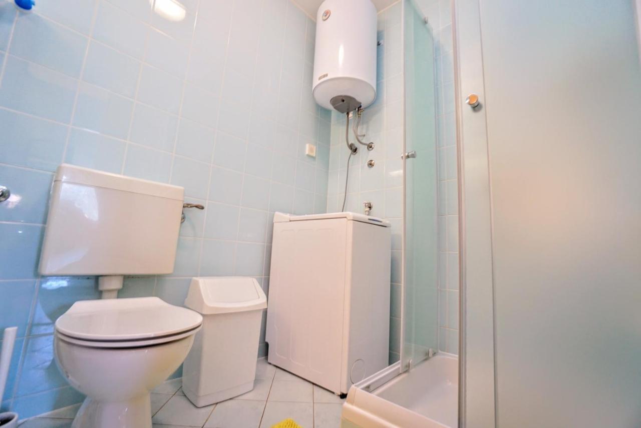 Apartment Vlado Замбратия Екстериор снимка